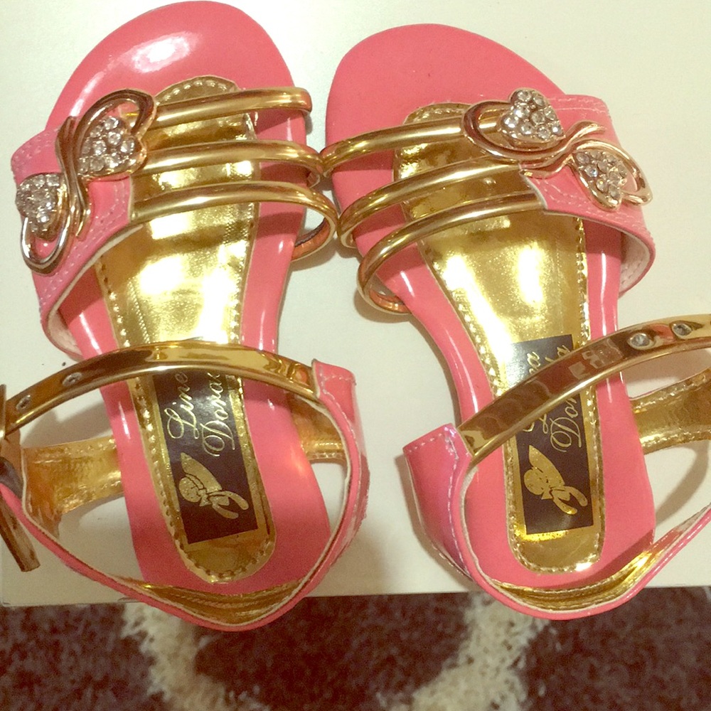 Baby girl shoe